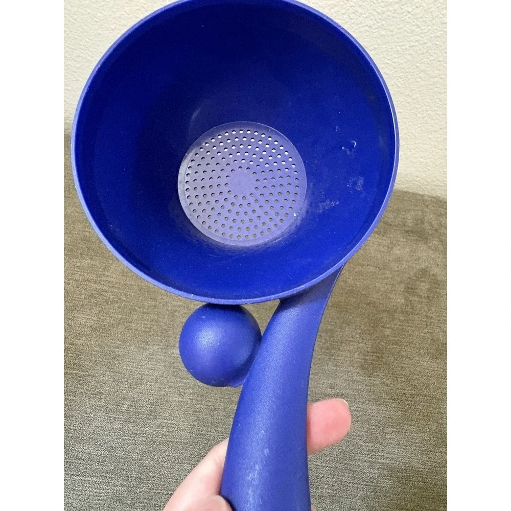 TUPPERWARE Mini Colander/ Strainer #4476‎ Cobalt Blue Color